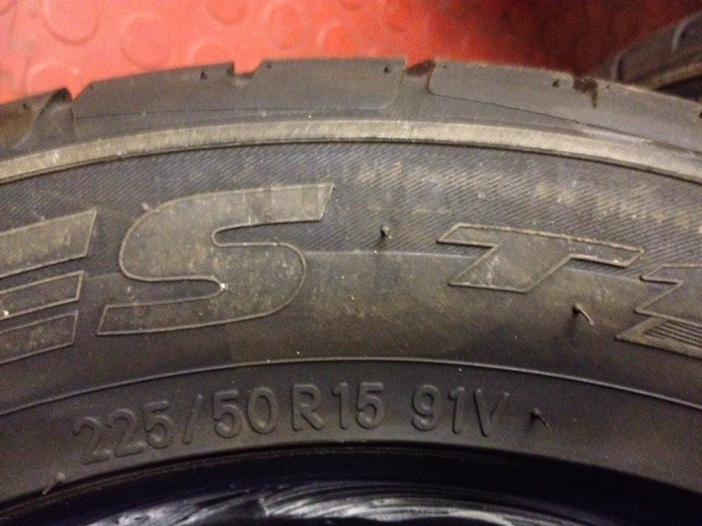 indy tyre 2